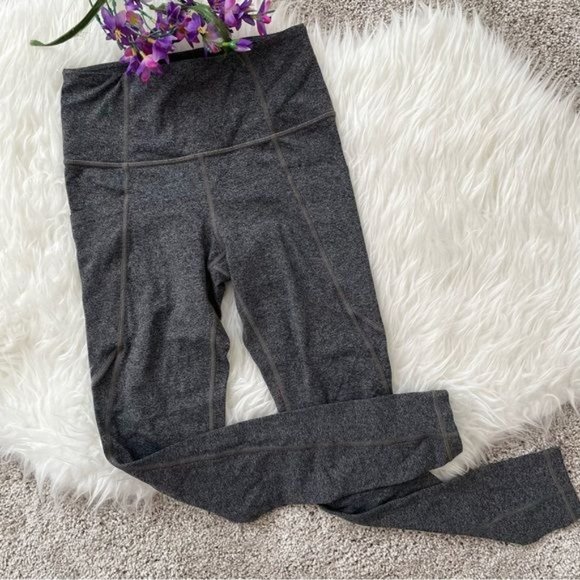 Athleta Size XS Marbled Gray Tight Leggings Side Pockets - Picture 4 of 6
